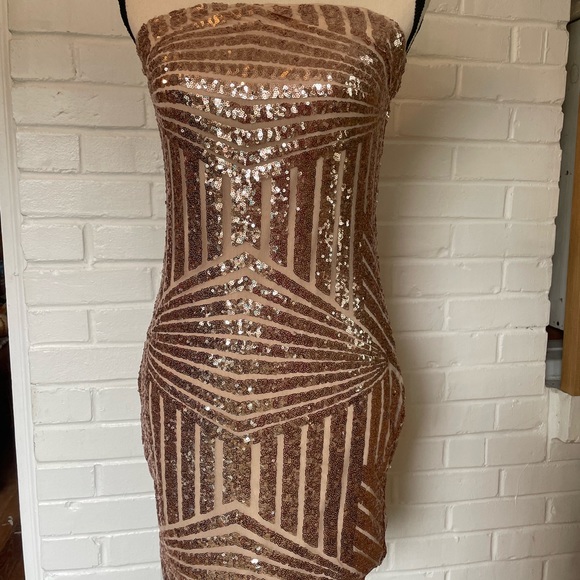 Fashion Nova Women’s Sequin Mini Dress Size Large Strapless Party Birthday - Picture 7 of 12